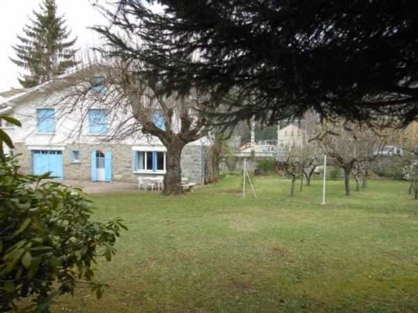 casa en Ax-les-Thermes, France