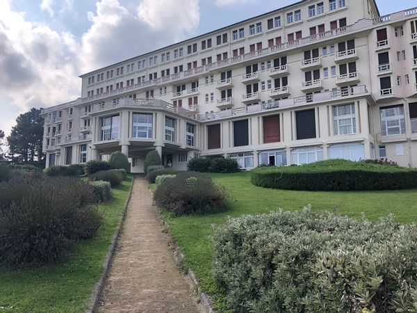 Studio vue sur mer et golf